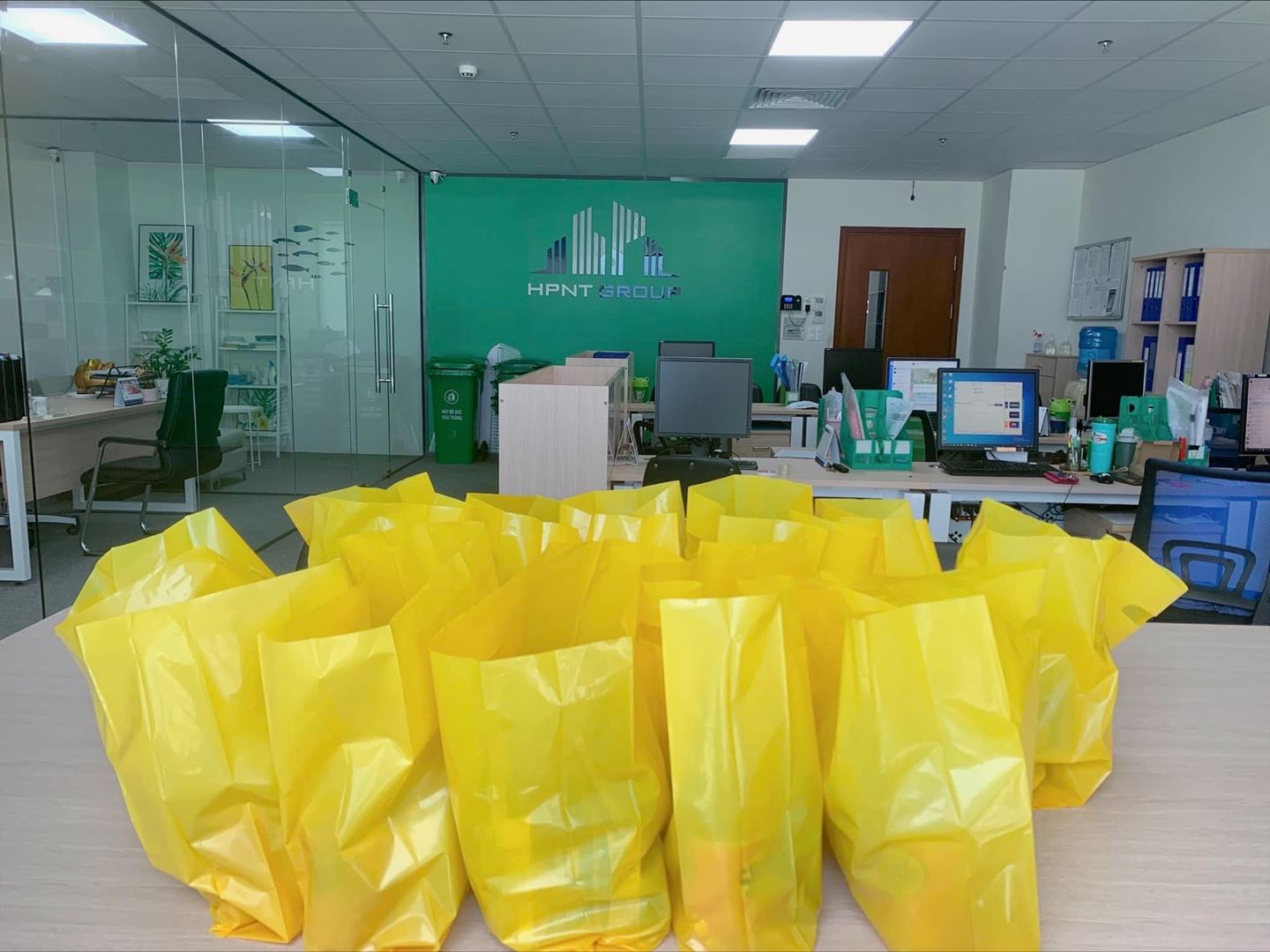 𝐇𝐏𝐍𝐓 𝐆𝐑𝐎𝐔𝐏 Chúc mừng ngày Quốc Tế Thiếu Nhi 1.6